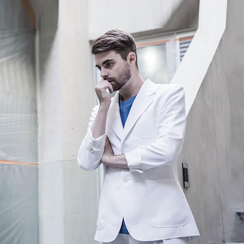 Weißer Laborkittel im koreanis – Medical Lab Years Bewertung und Preis